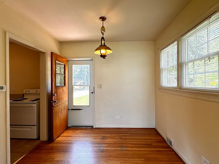 1506 Broad Ave — Photo 9