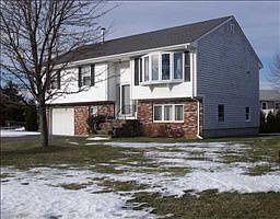 1st image of 108 Amesbury Cir