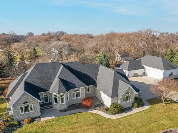 4801 2nd St E, West Fargo, ND 58078