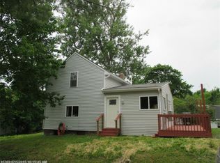 42 Coldbrook Rd, Hampden, ME 04444