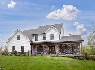 21 Tumble Falls Rd, Stockton, NJ 08559