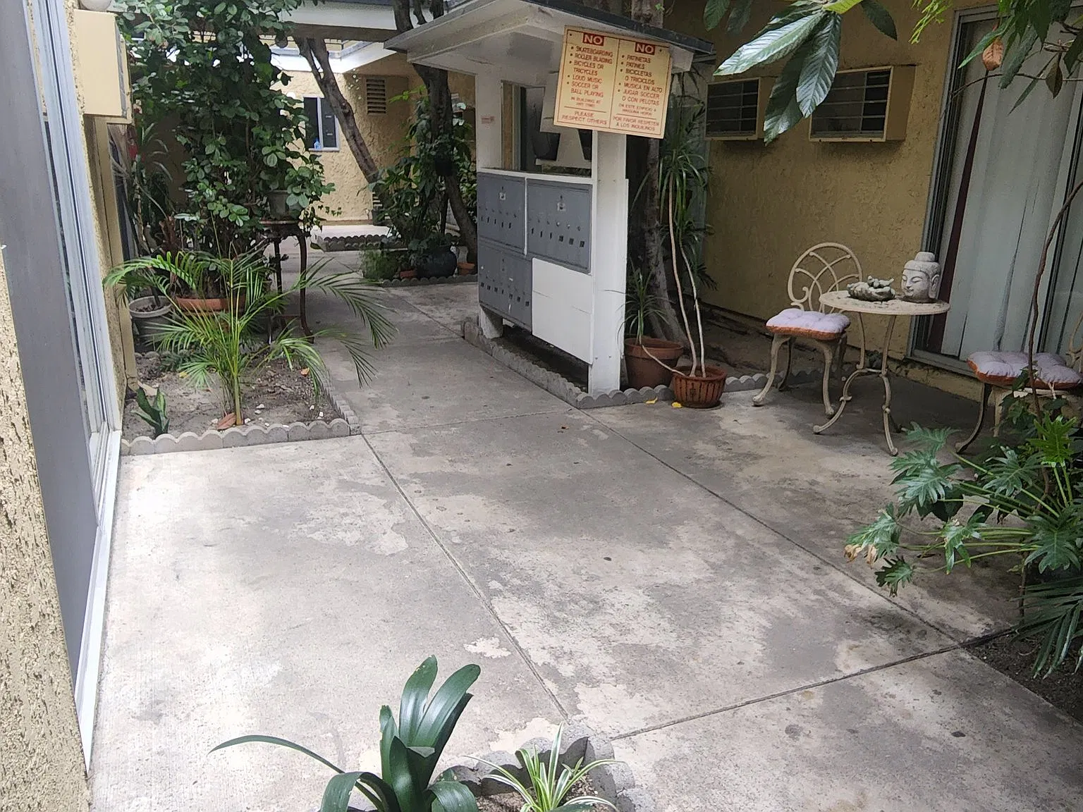 NoHo West Near Coldwater 1br+1ba, Gated Access & Parking ,Near All!! — Photo 2