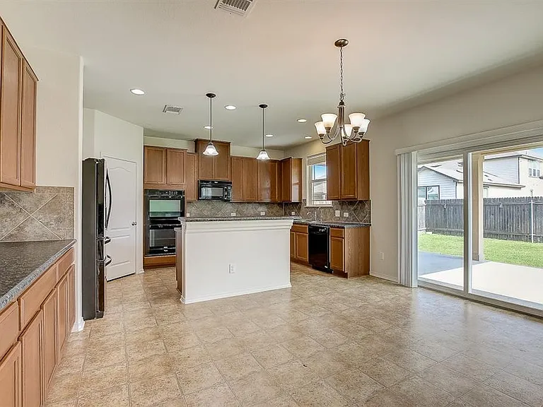 5912 Sardinia Dr — Photo 6