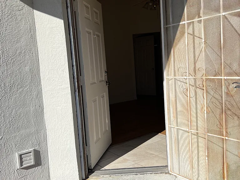 1949 Spruce Ridge Dr — Photo 32