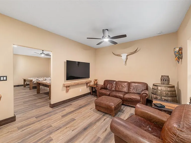 13869 S Highway 475 — Photo 12