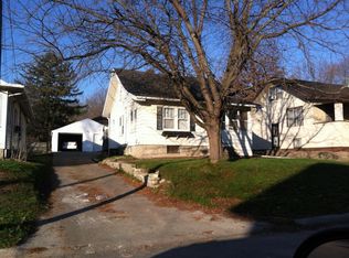 825 Hudson Ave, Iowa City, IA 52246