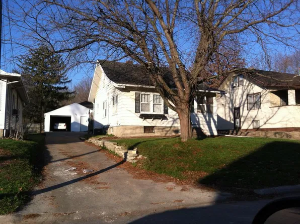 825 Hudson Ave, Iowa City, IA 52246