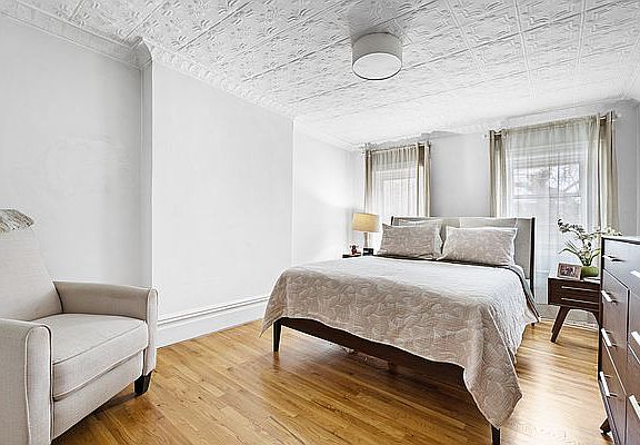 3rd image of 744 Union St #1