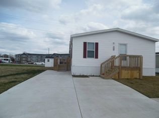 7390 Chippenham Dr, Fort Wayne, IN 46818