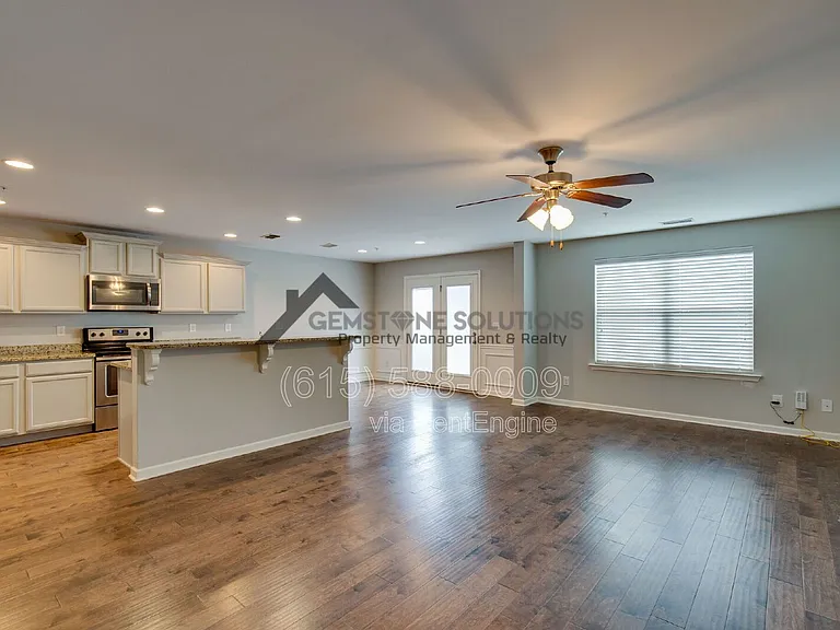 4018 Commons Dr — Photo 6
