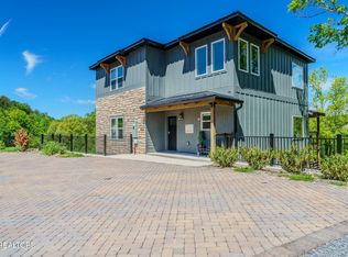 1130 Lee Cardwell Cir #5, Pigeon Forge, TN 37863