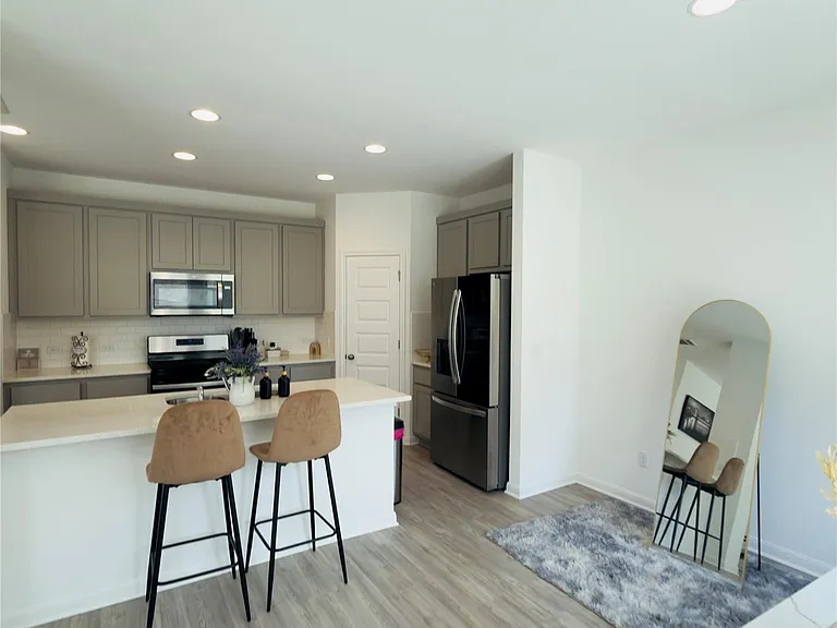 6915 Tiznow Ln — Photo 5