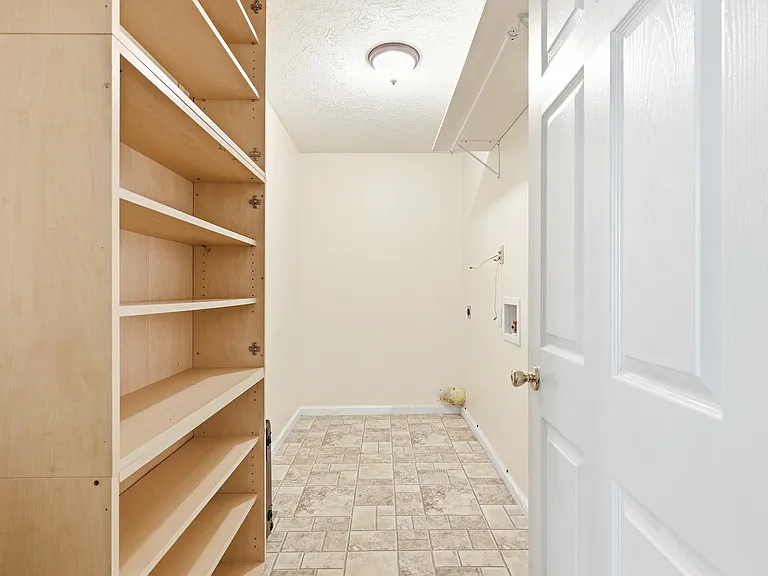 1690 River Bend Rd — Photo 28