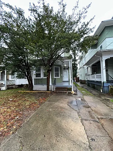 927 Carteret Ave Photo 1