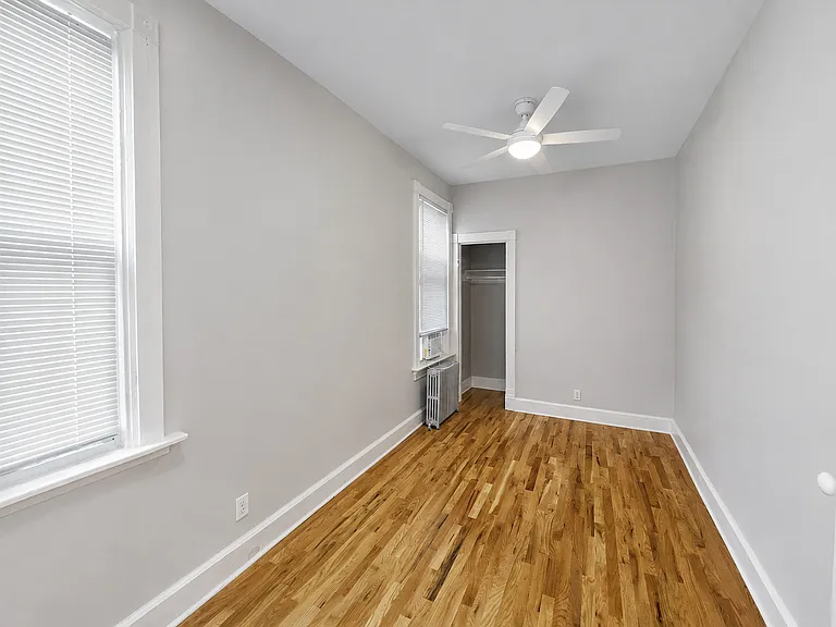 3722 N Bosworth Ave #1R — Photo 10