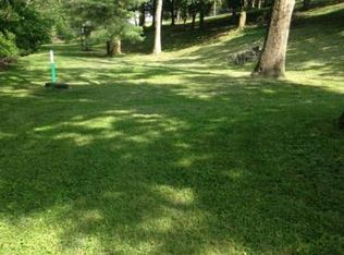 2009 Meadow Ridge Dr, Lancaster, PA 17601