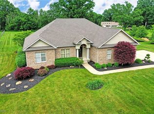 3455 Winners Cir, Canfield, OH 44406