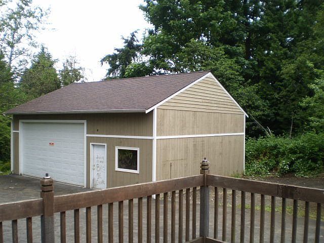 2nd image of 2200 116th St SE