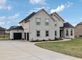 1528 Charles Bell Rd, Clarksville, TN 37040