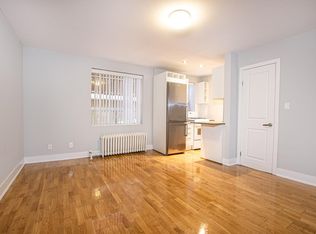 2367 Queen St E #9, Toronto, ON M4E1H2