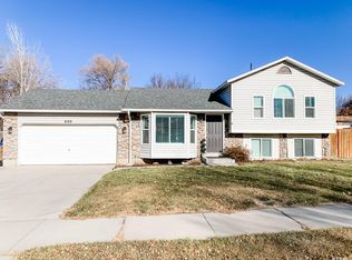 899 E Cherry Wood Cir, Draper, UT 84020