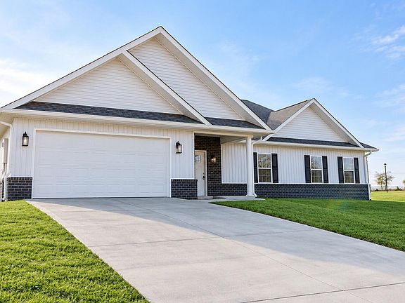 3rd image of 553 Knoll Ln