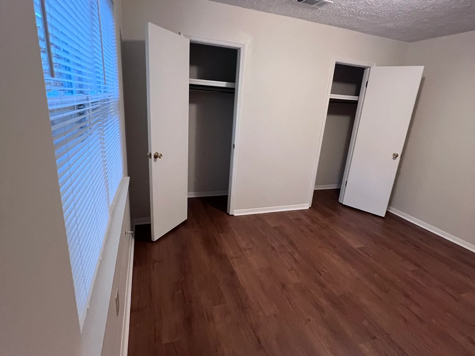 3 bed, 1500 sqft, $1,500 — Photo 2