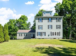 293 West St, Lunenburg, MA 01462