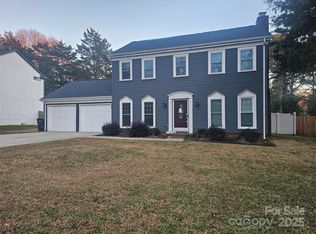 2701 Olde Whitehall Rd, Charlotte, NC 28273