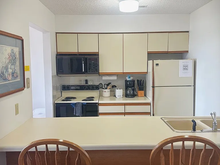 3 Treehouse Ln #3 — Photo 16