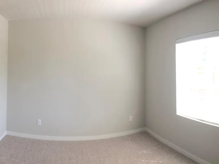 8211 49th St NE — Photo 11