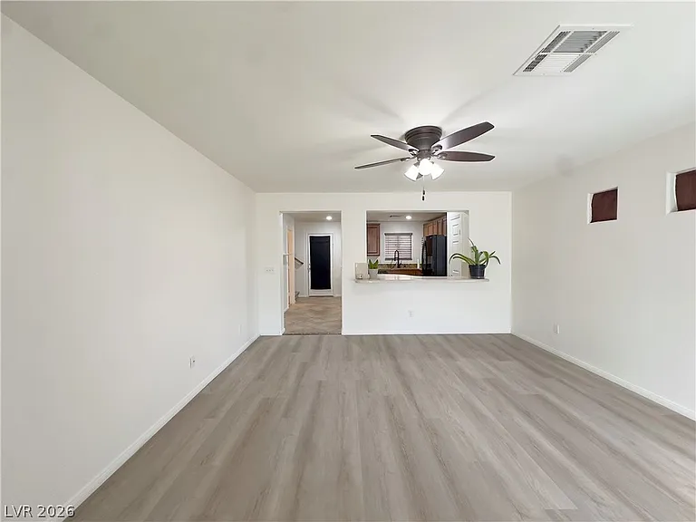 6952 Graceful Cloud Ave — Photo 2