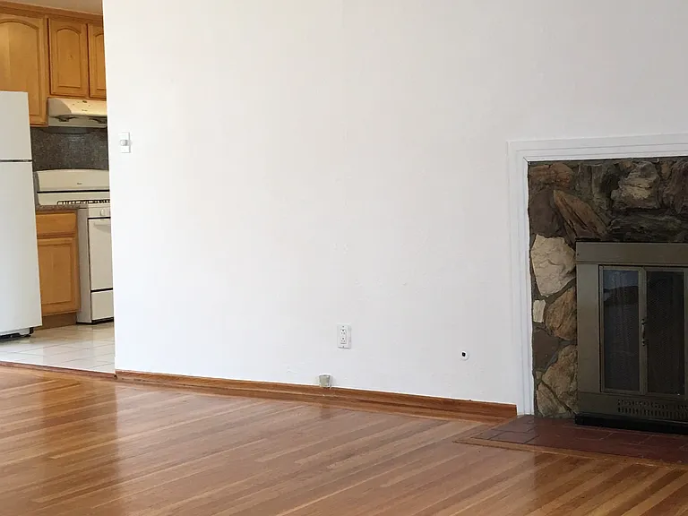 10574 Felton Way — Photo 3