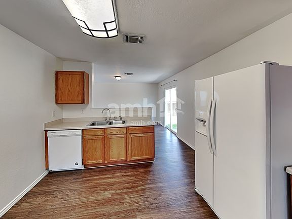 3rd image of 8802 Mission Mdw