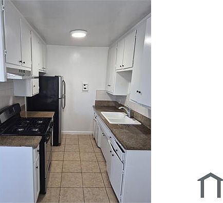 3rd image of 1120 W Florence Ave