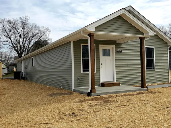 1103 W Vine St, Brownstown, IN 47220