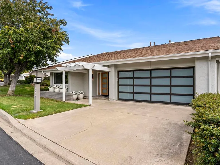 2143 Caminito San Martin — Photo 1