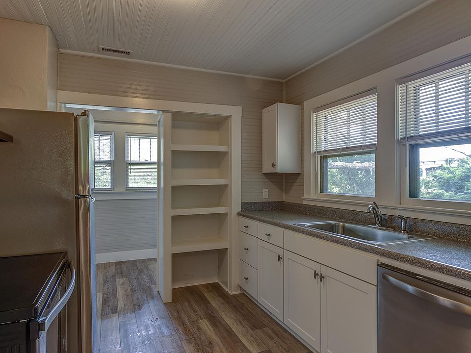 2nd image of 247 Homespun Hills Rd