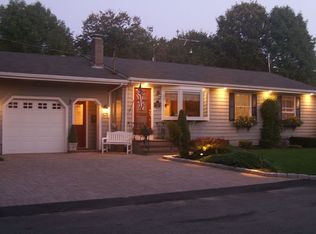 94 Eagle Ln, Somerset, MA 02726
