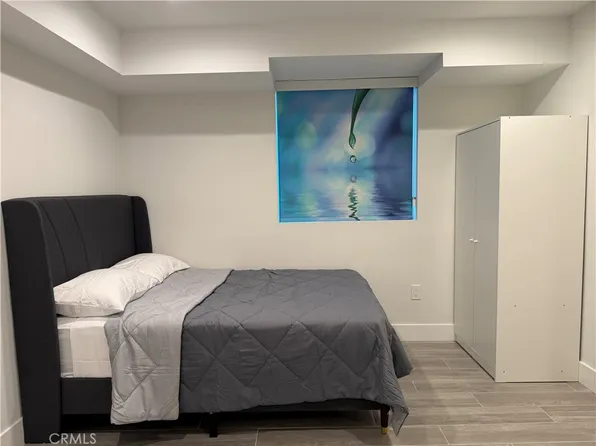 5654 La Mirada Ave, Los Angeles, CA 90038