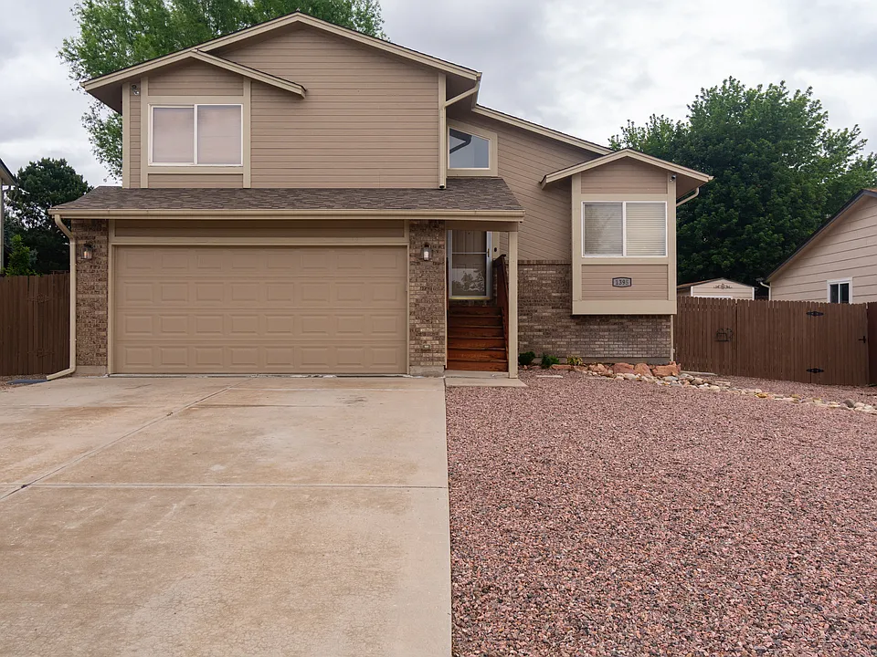 1395 Roseville Dr