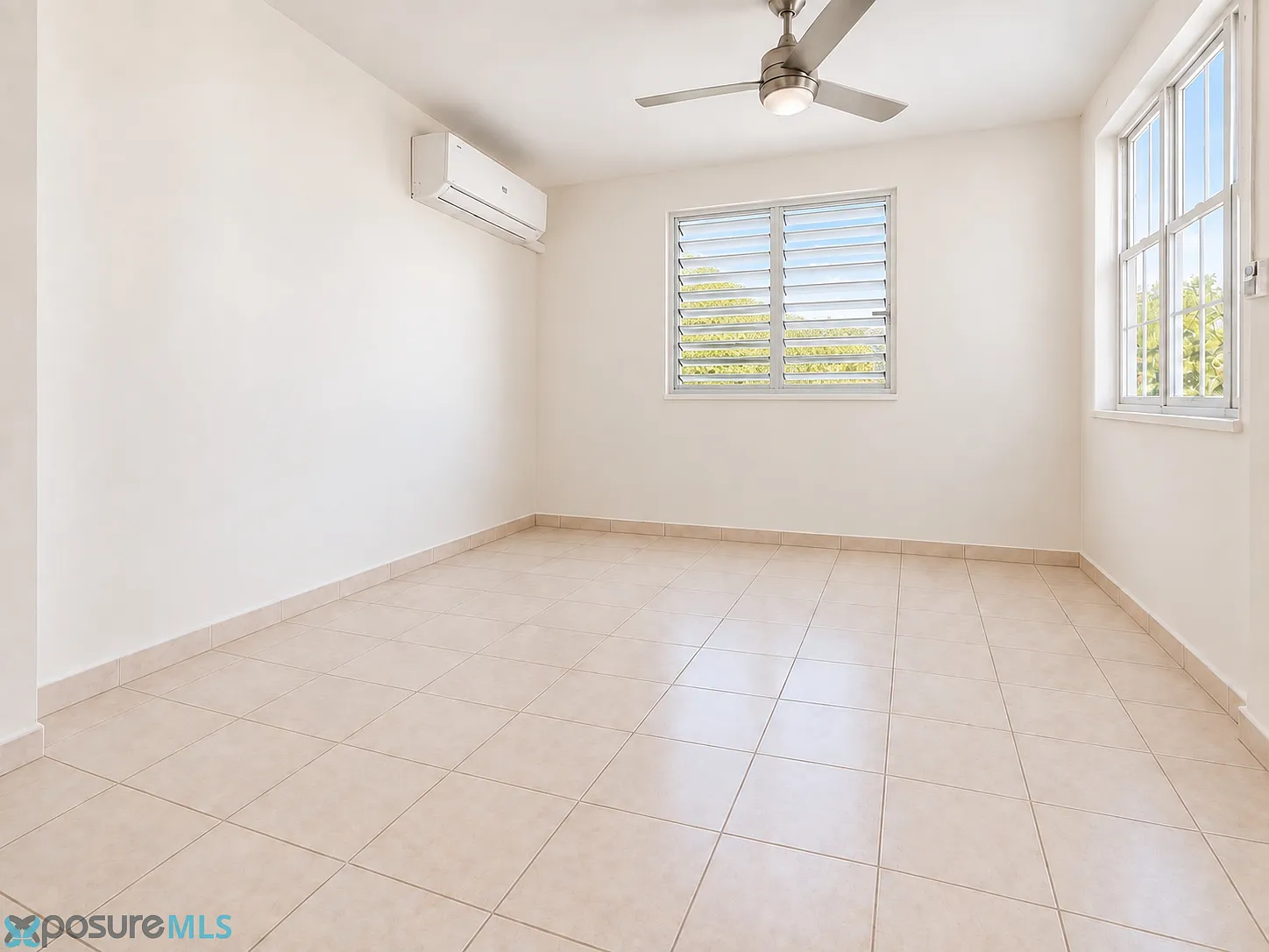 3 bed, 2.0 bath, 1300 sqft, $1,800 — Photo 3