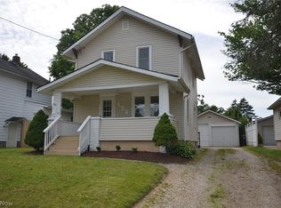 438 Seaman Ave, Akron, OH 44305