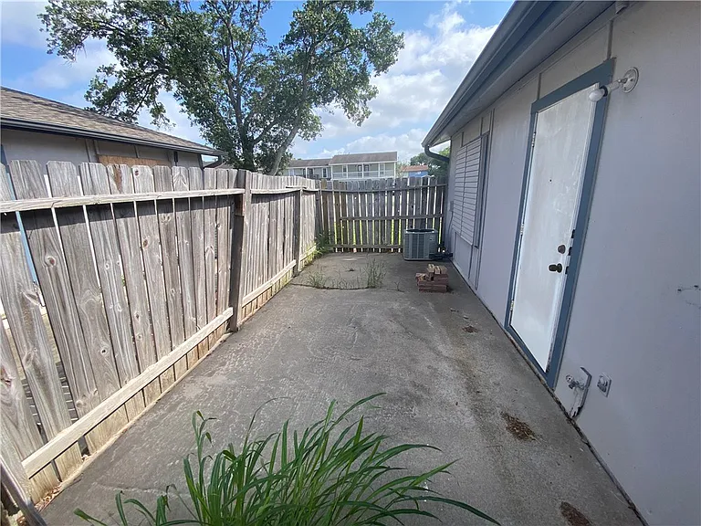 7201 Kress Cir #F1 — Photo 18