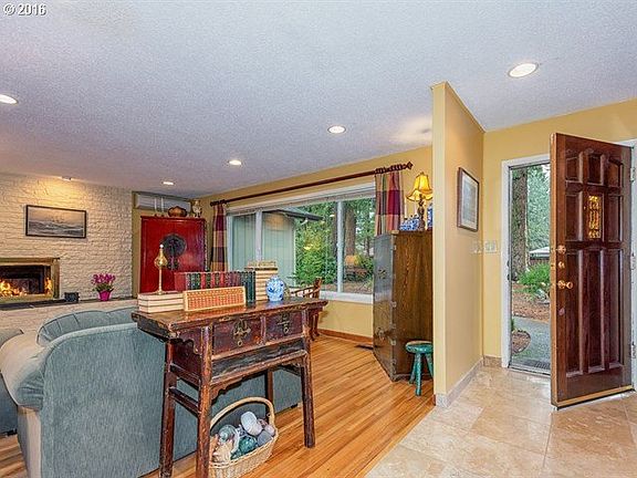 3rd image of 3603 NE 98th Ave
