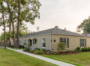 41 E North Ave, Lake Bluff, IL