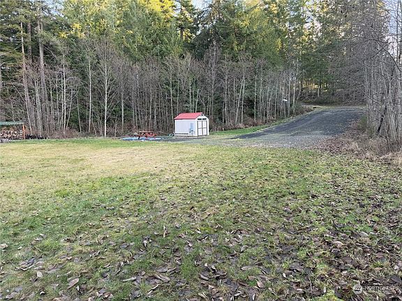 4th image of 151 E Dunoon Place