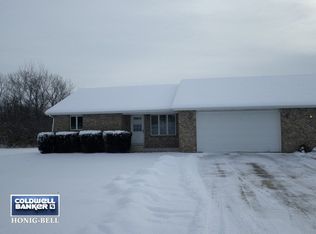 818 N 2853rd Rd, Utica, IL 61373