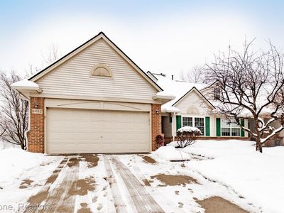 6462 Heron Park Way, Clarkston, MI, 48346