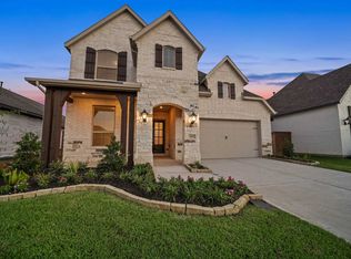 643 Livermore St, Webster, TX 77598